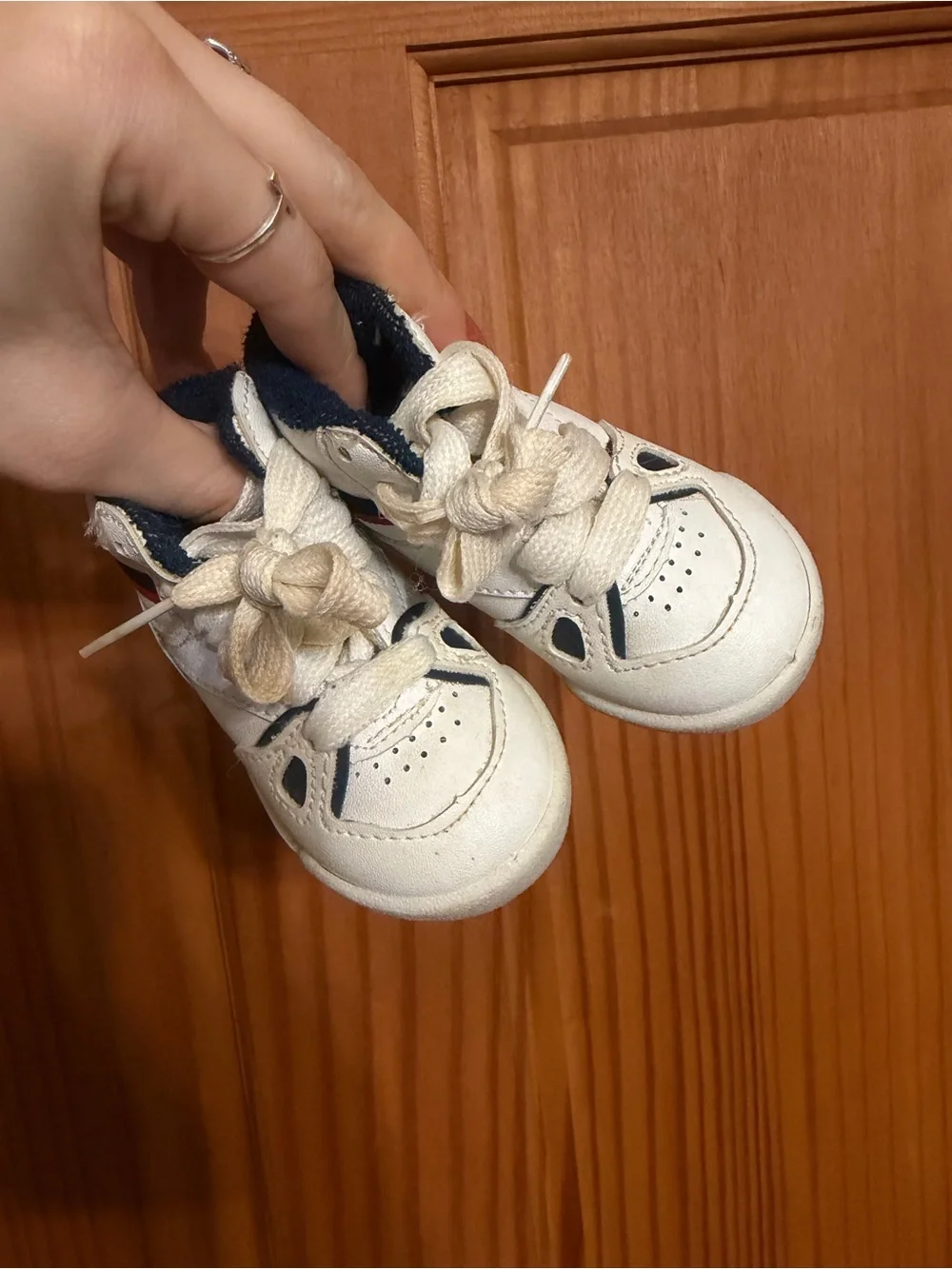 Vintage Fitness Plus White Kids High-Top Sneakers 2